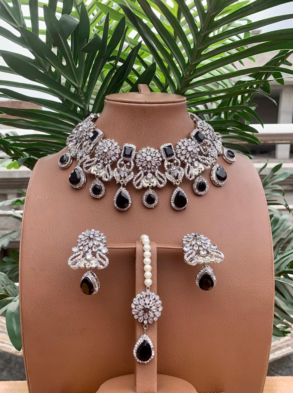 Beautiful necklace sets