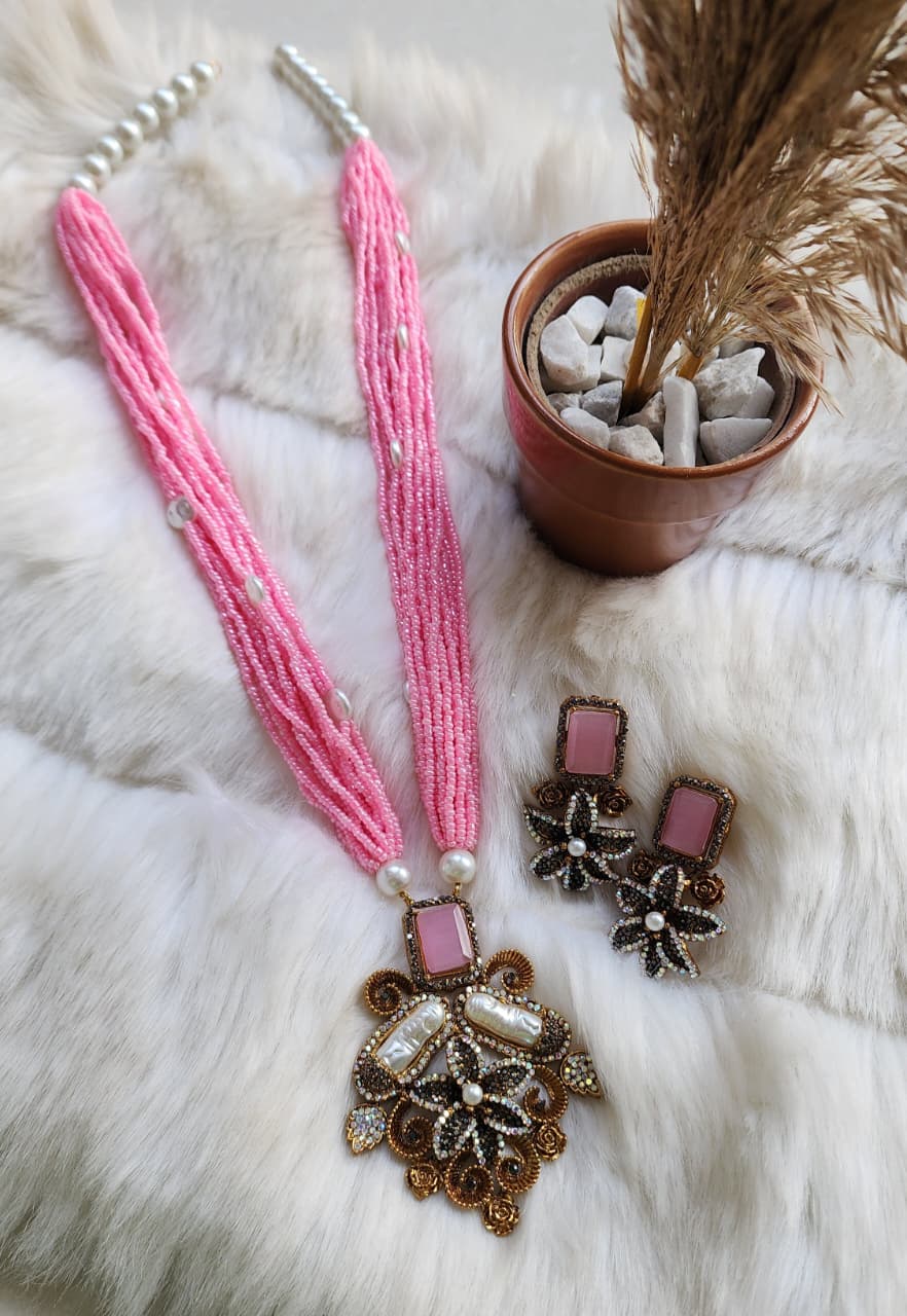 Handmade stone with mother pearl pandent maala set