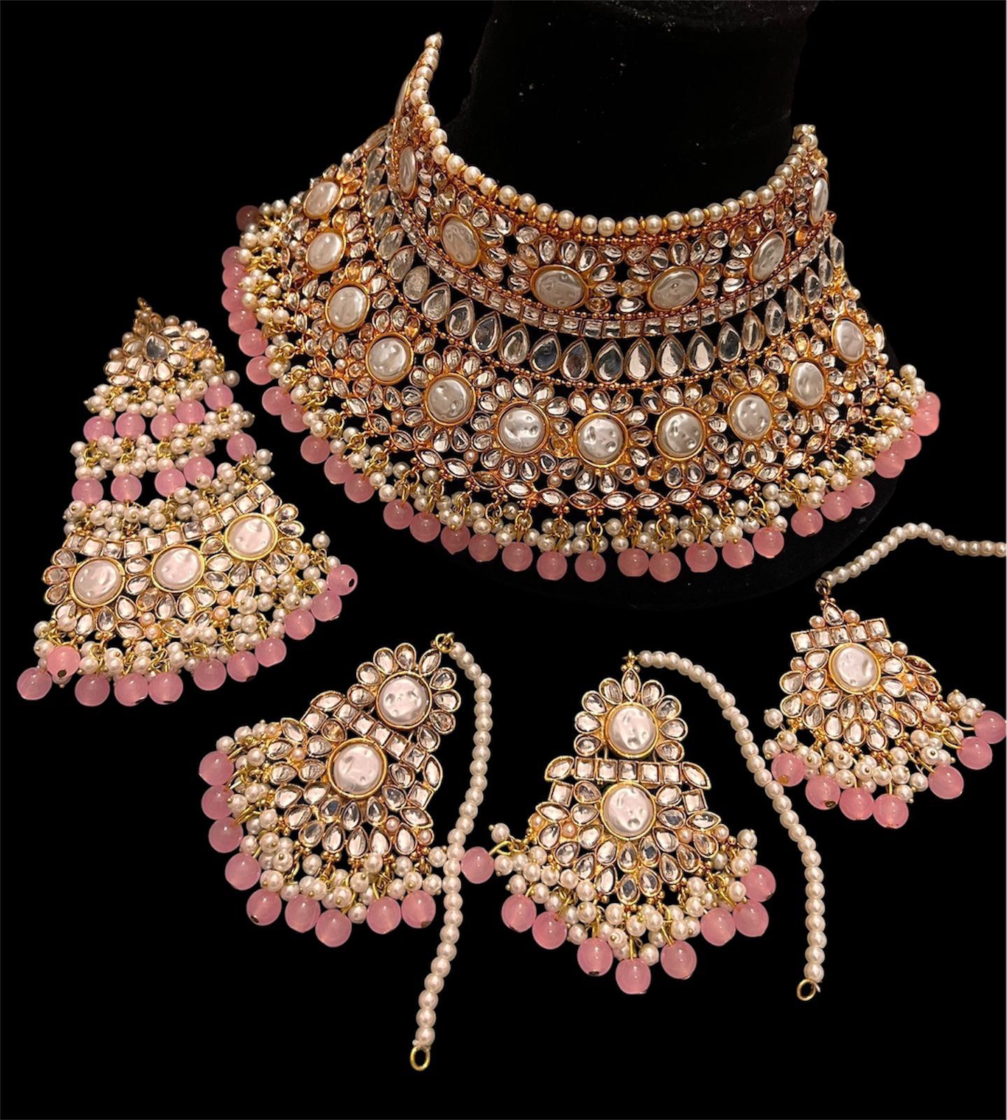 Choker collor sets