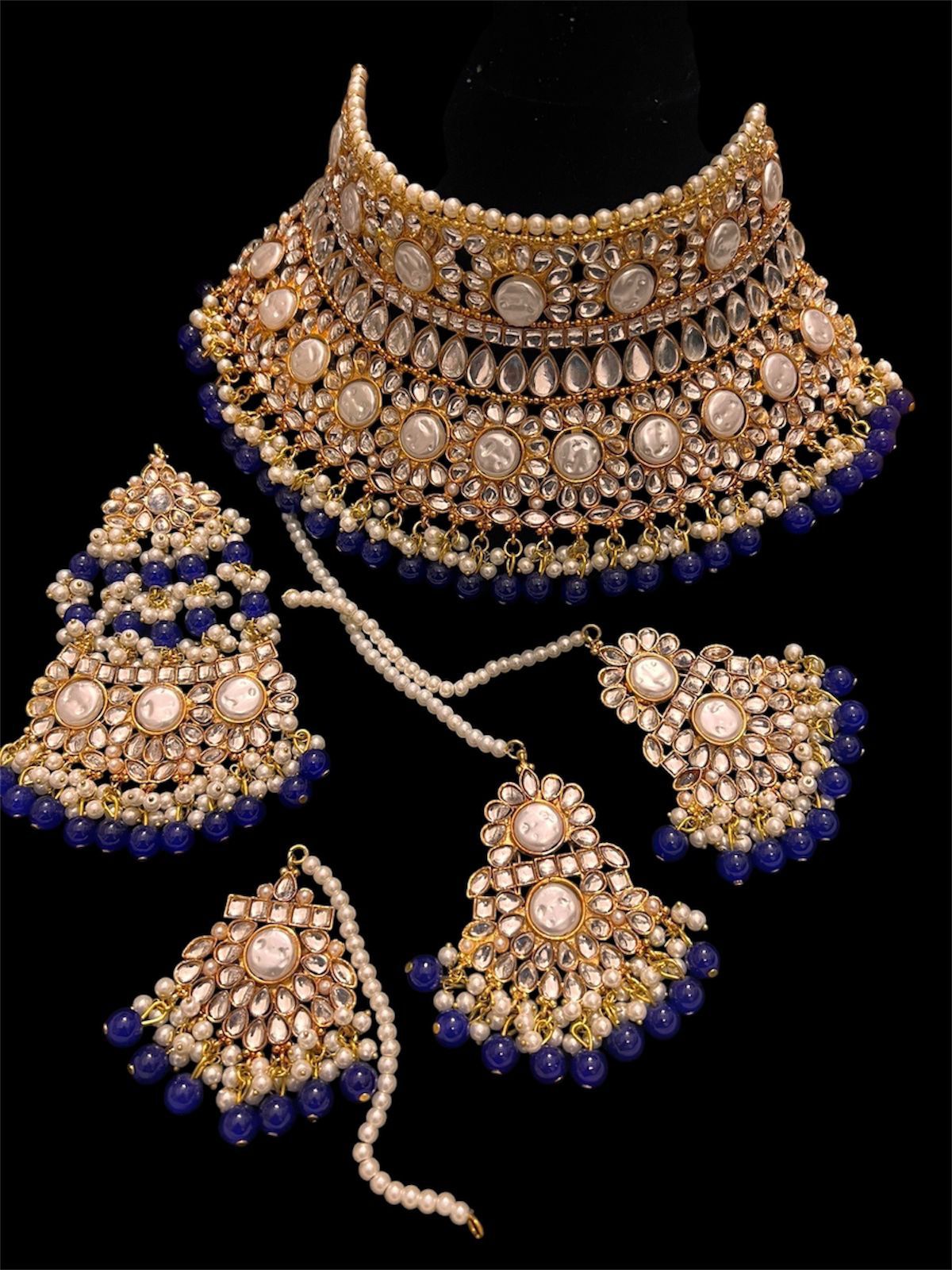 Choker collor sets