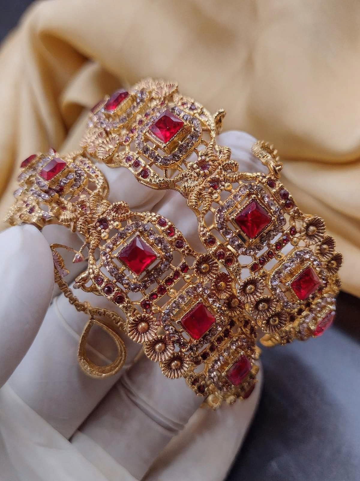 Stylish Design Two piece bangle