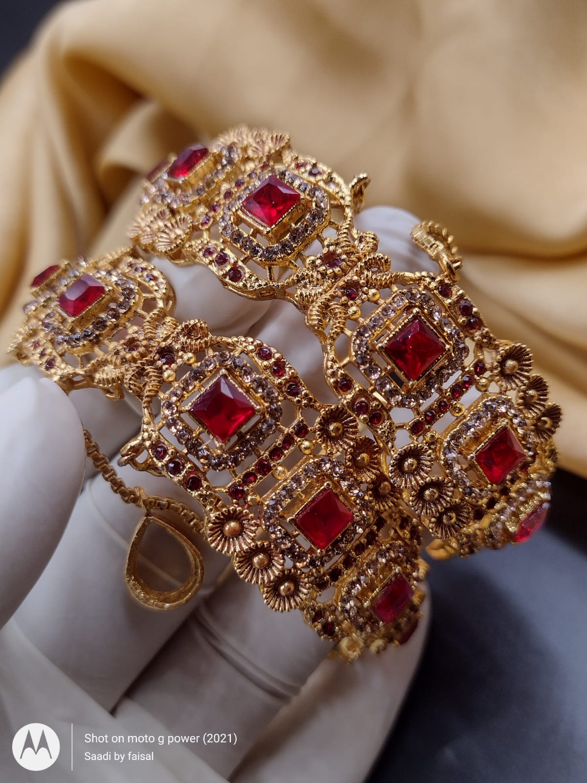 New design  Stylish  Two piece bangle