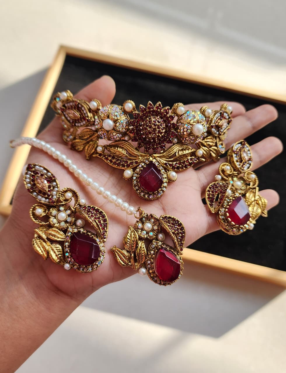 Designer collection Handmade stone with turkish work chokkar set