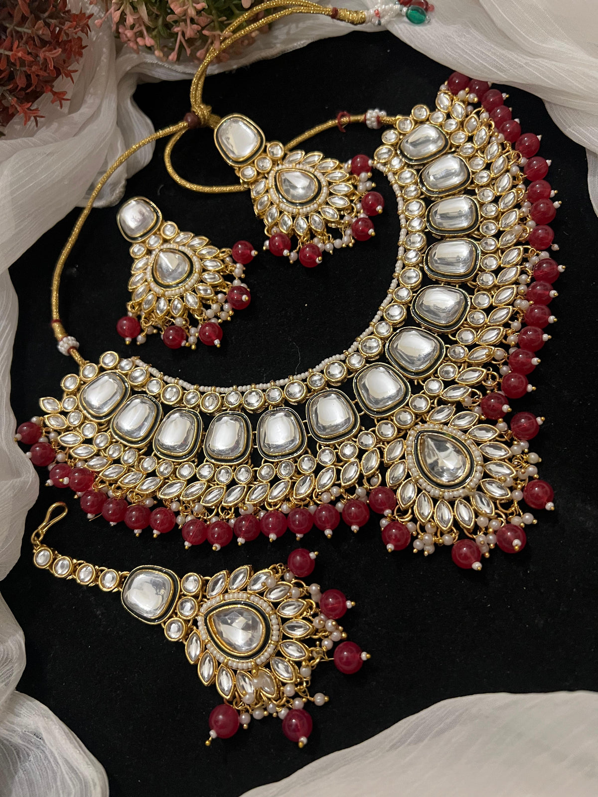 Sheesh kundan sets