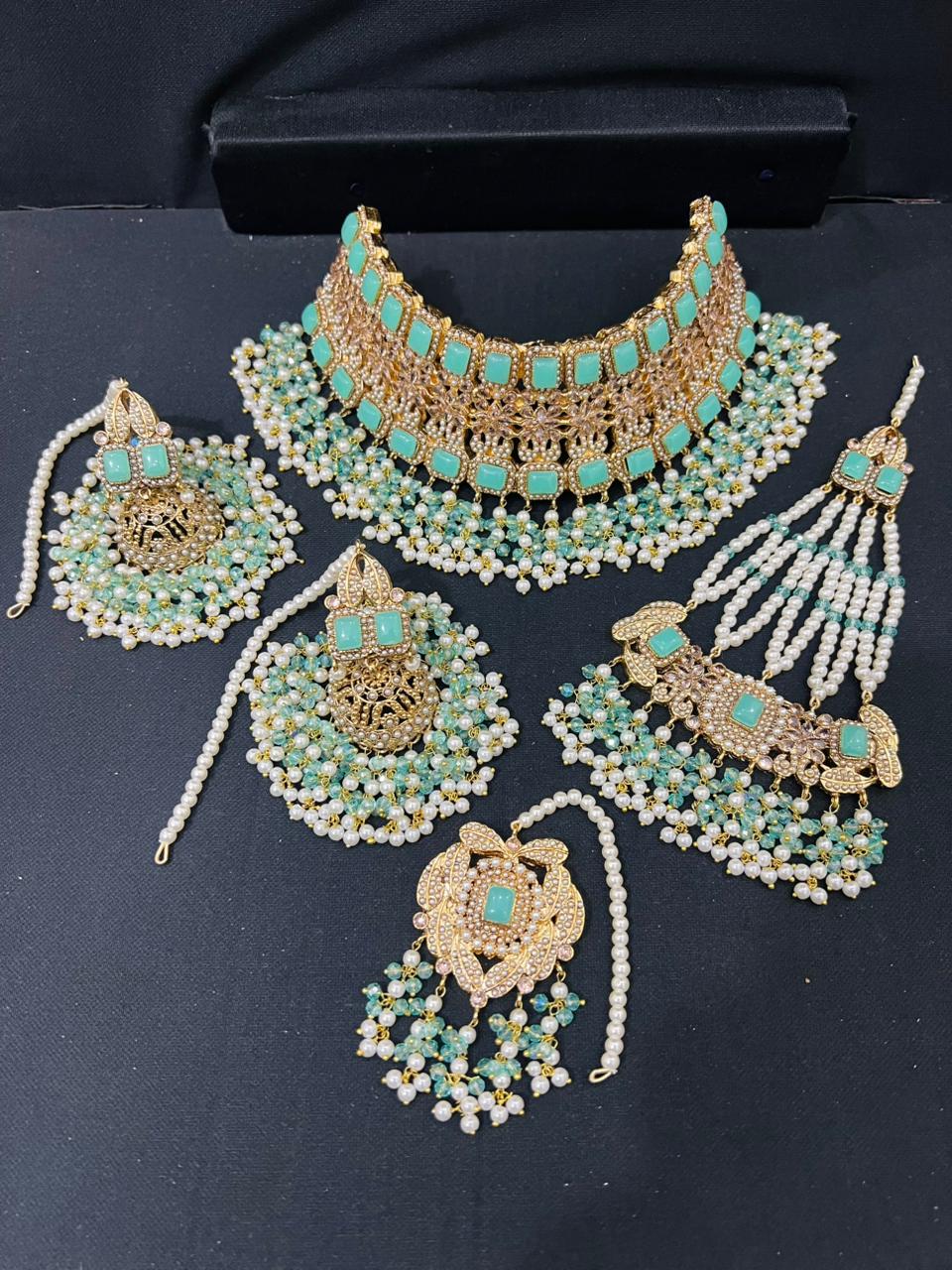 Bridal jewellery sets
