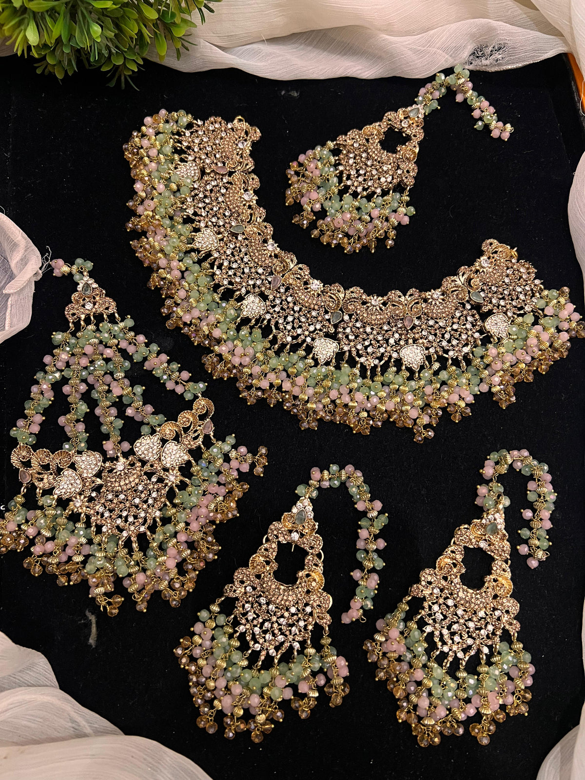 Bridal jewellery set