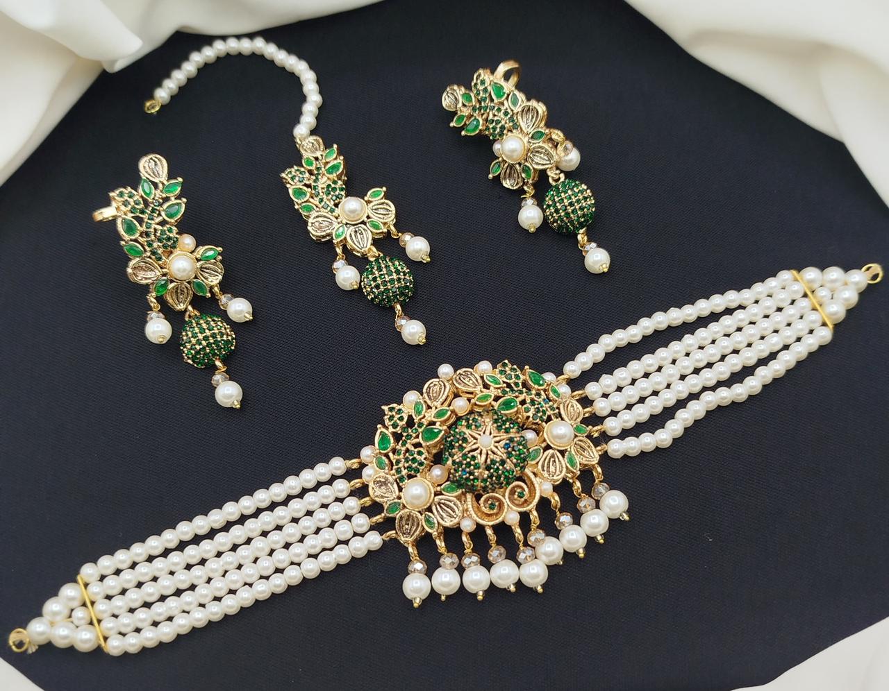 Earrings jhumkas nauratan with saharas