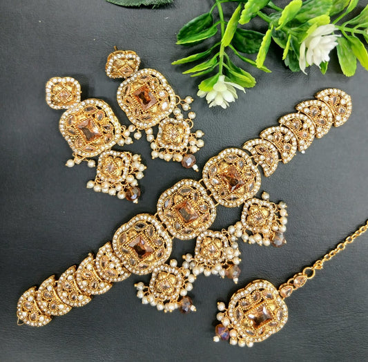 ELEGANT CHAOKAR SET BEAUTIFUL DESIGN AND BEST FINISHED STONE WORK
