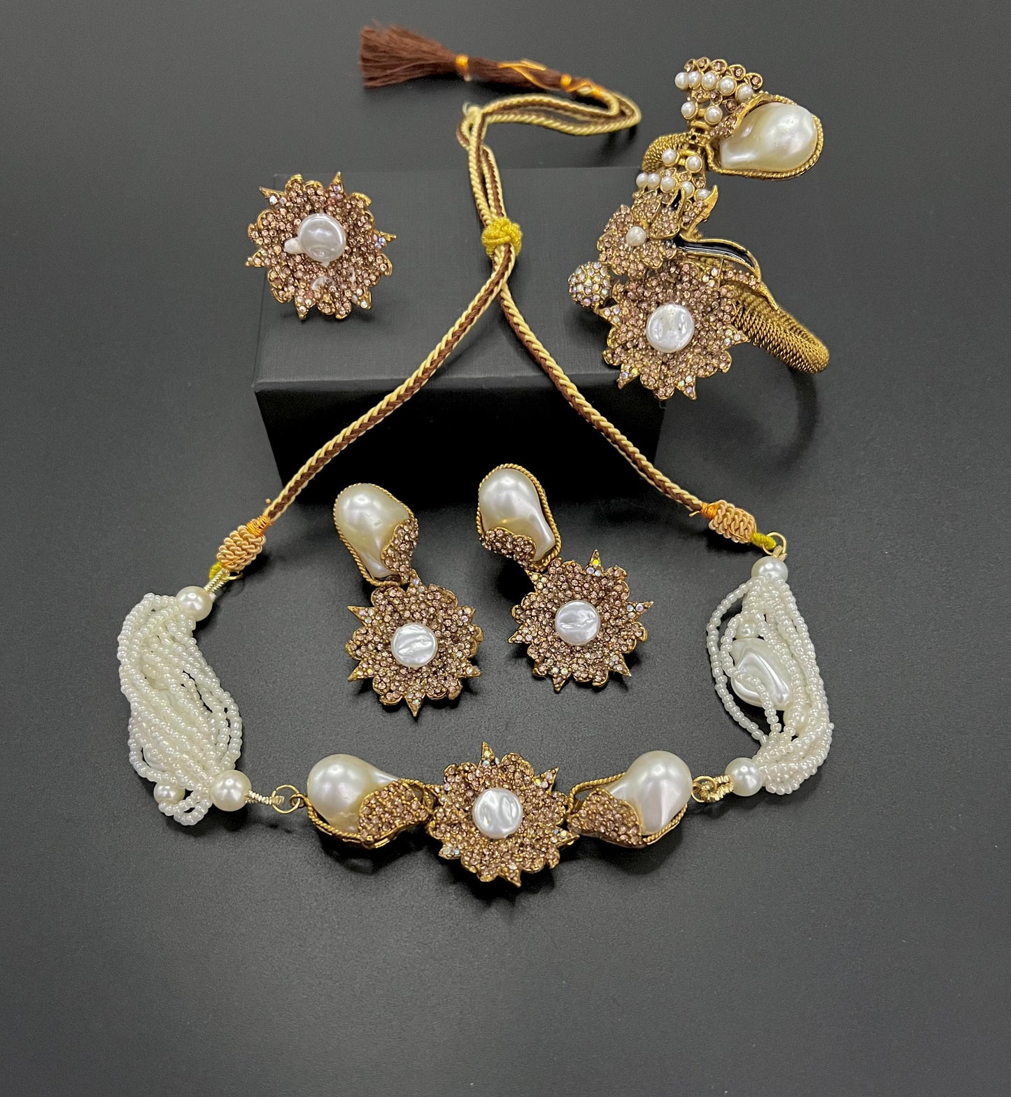 Choker Set