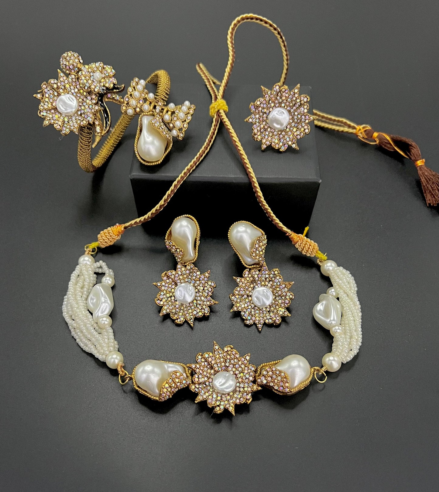Choker Set