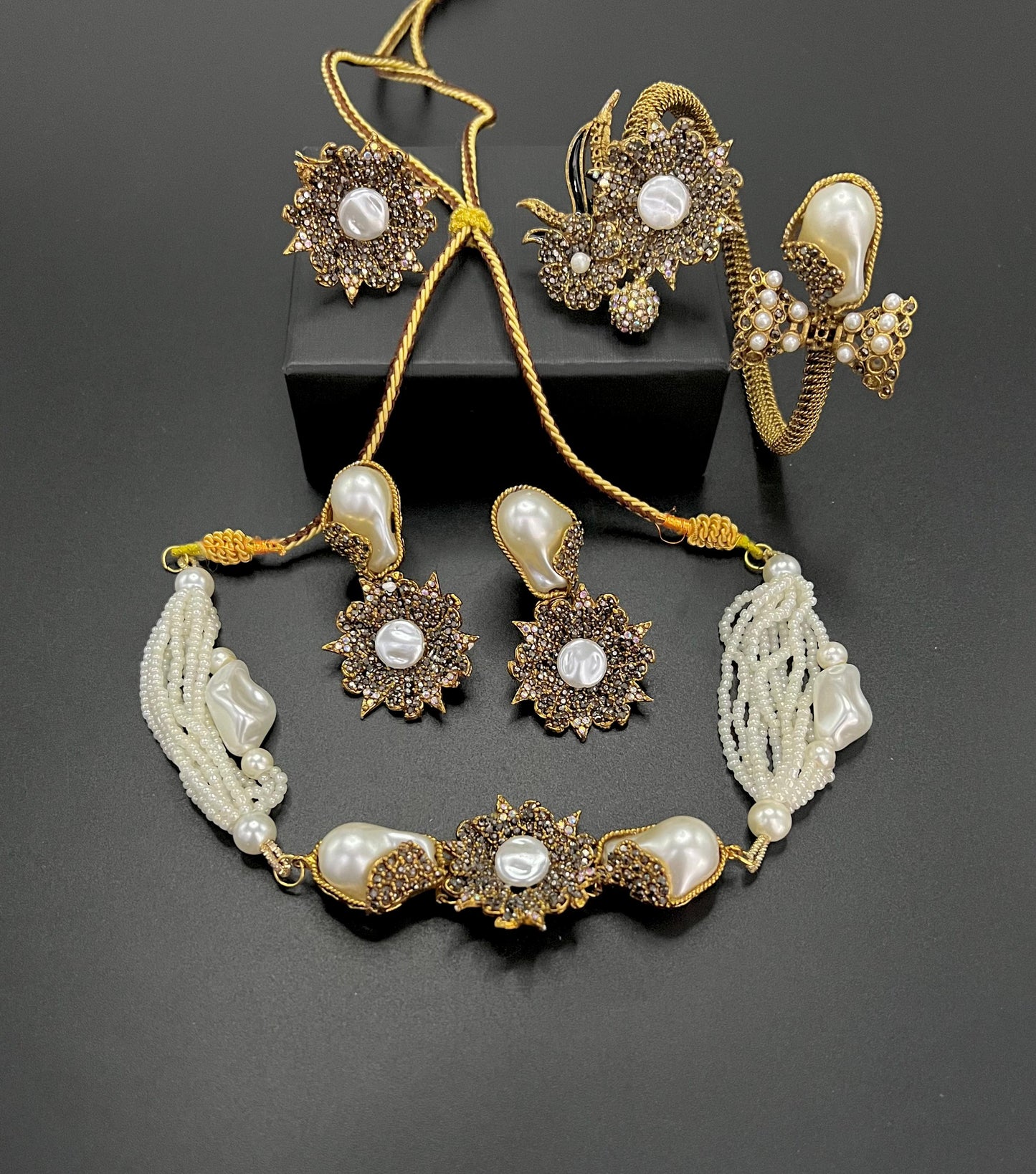 Choker Set