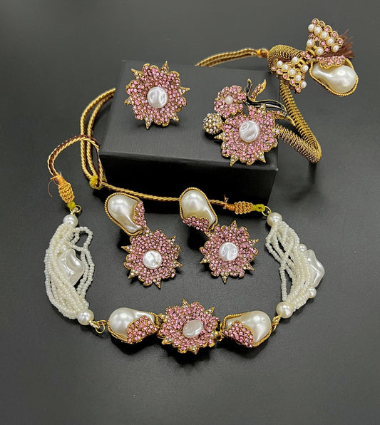 Choker Set