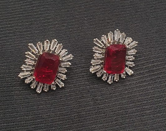Tops studs earrings