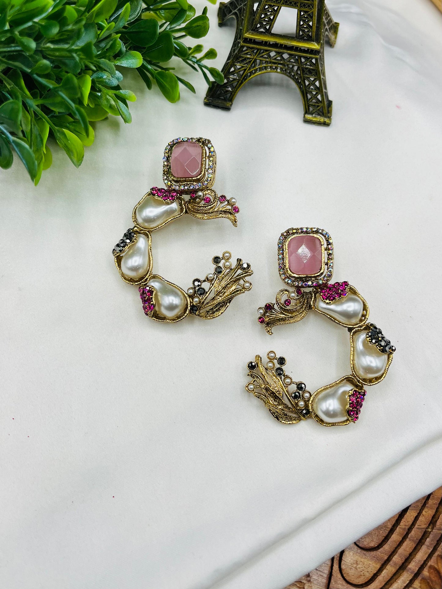 Beautiful Turkish Earrings* Light weight ✨