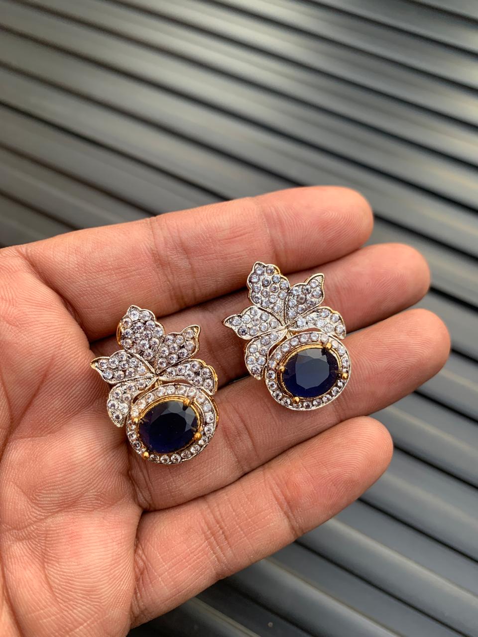 Tops studs zircon