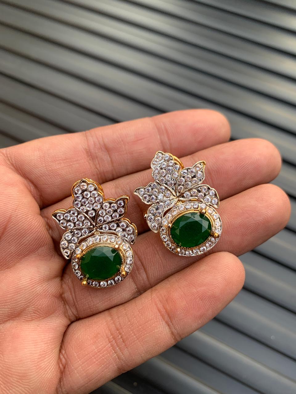 Tops studs zircon