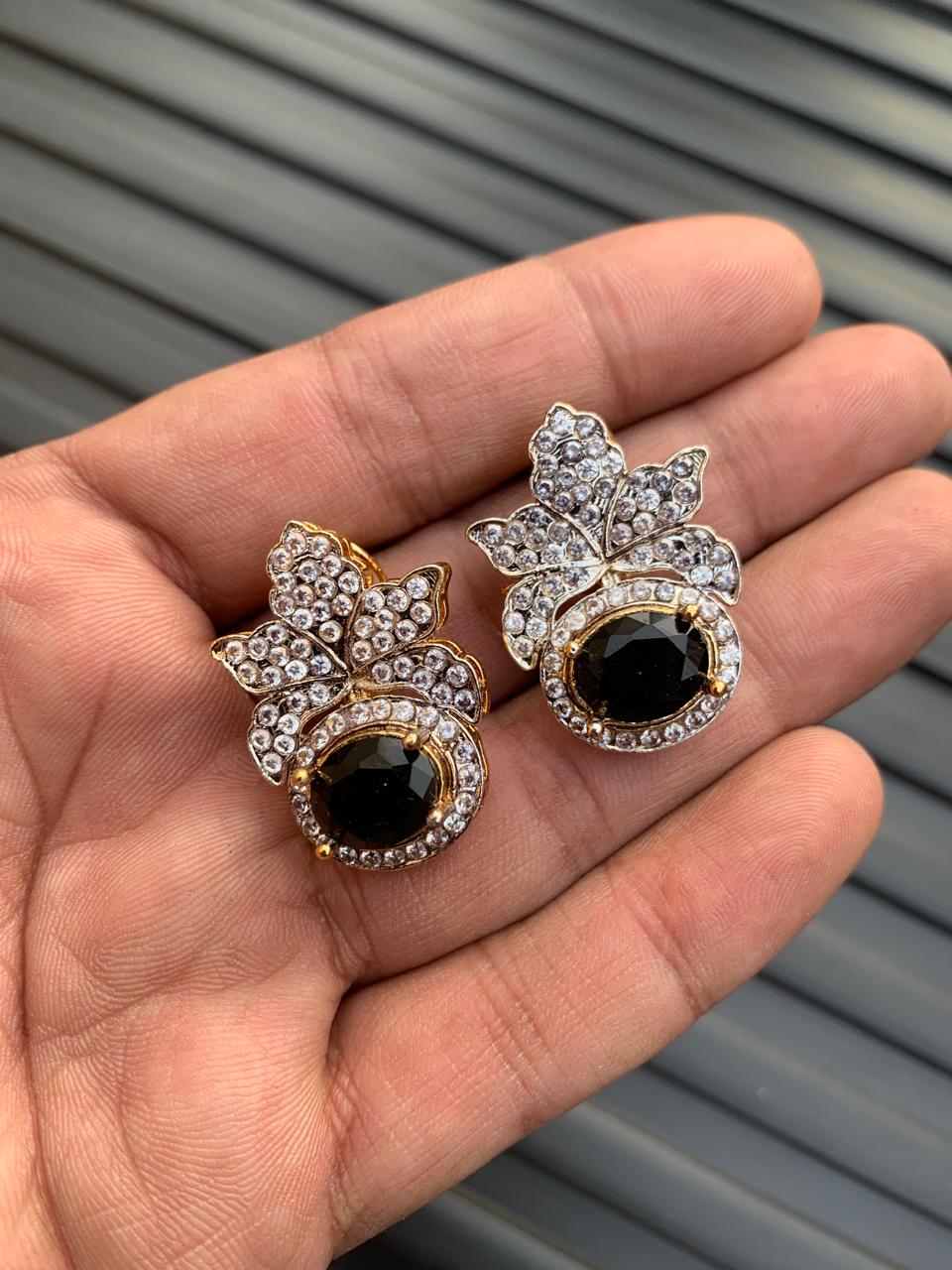 Tops studs zircon