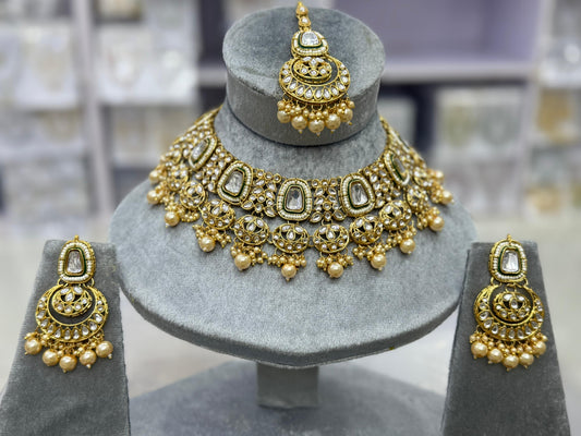 Kundan sets