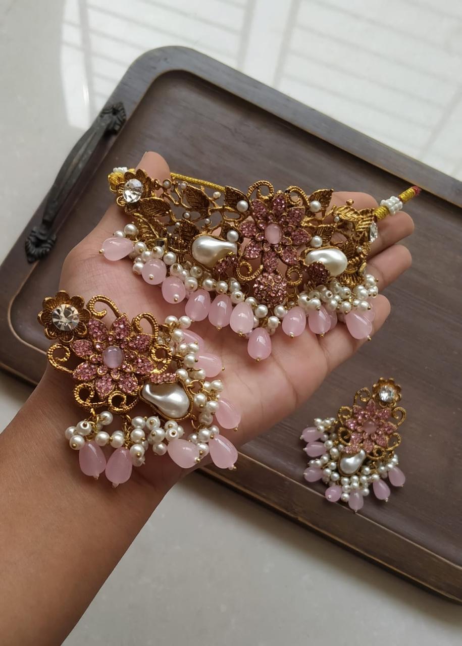 Handmade stone with mother pearl chokkar set💖