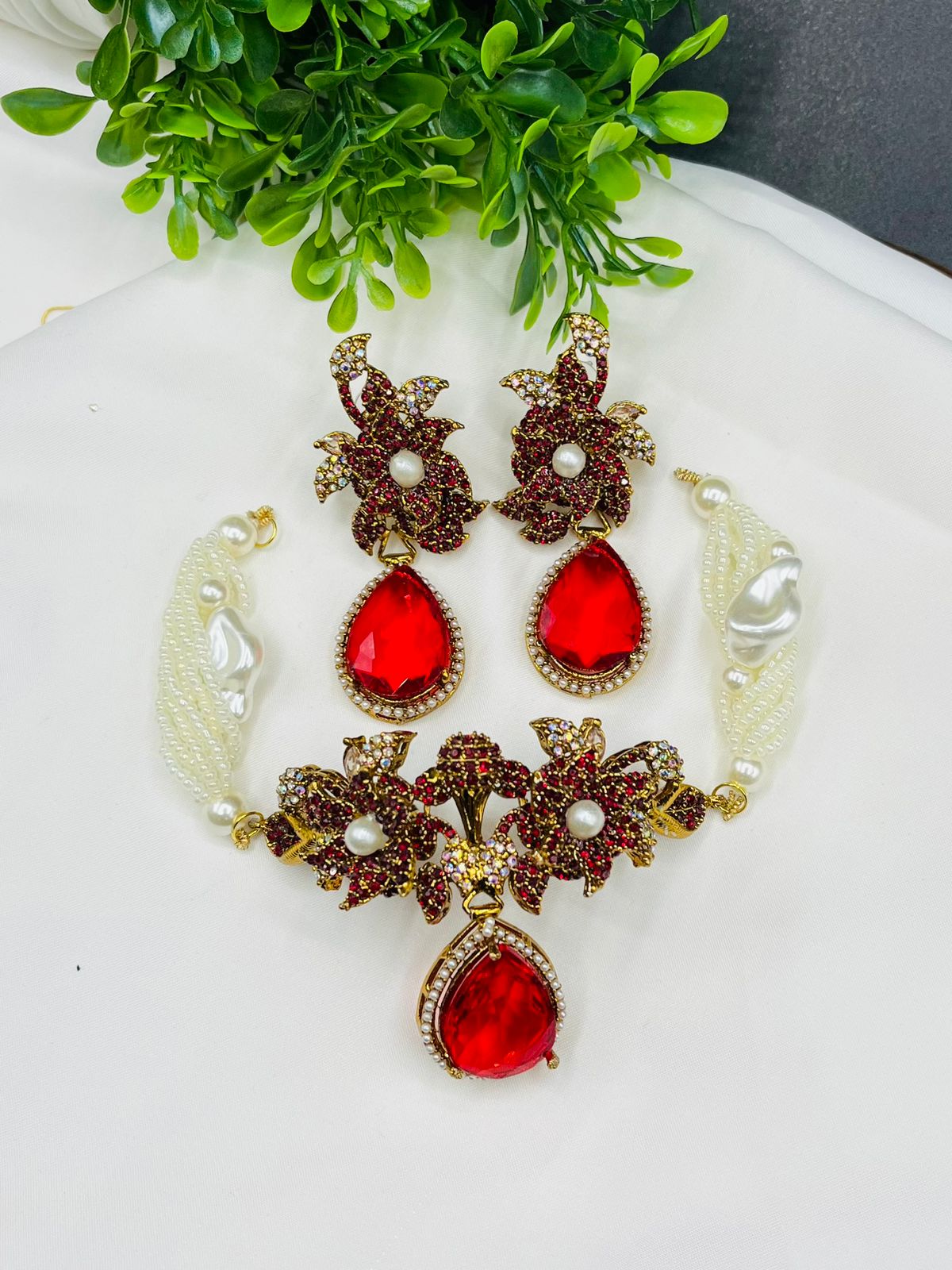 Beautiful Mini Choker