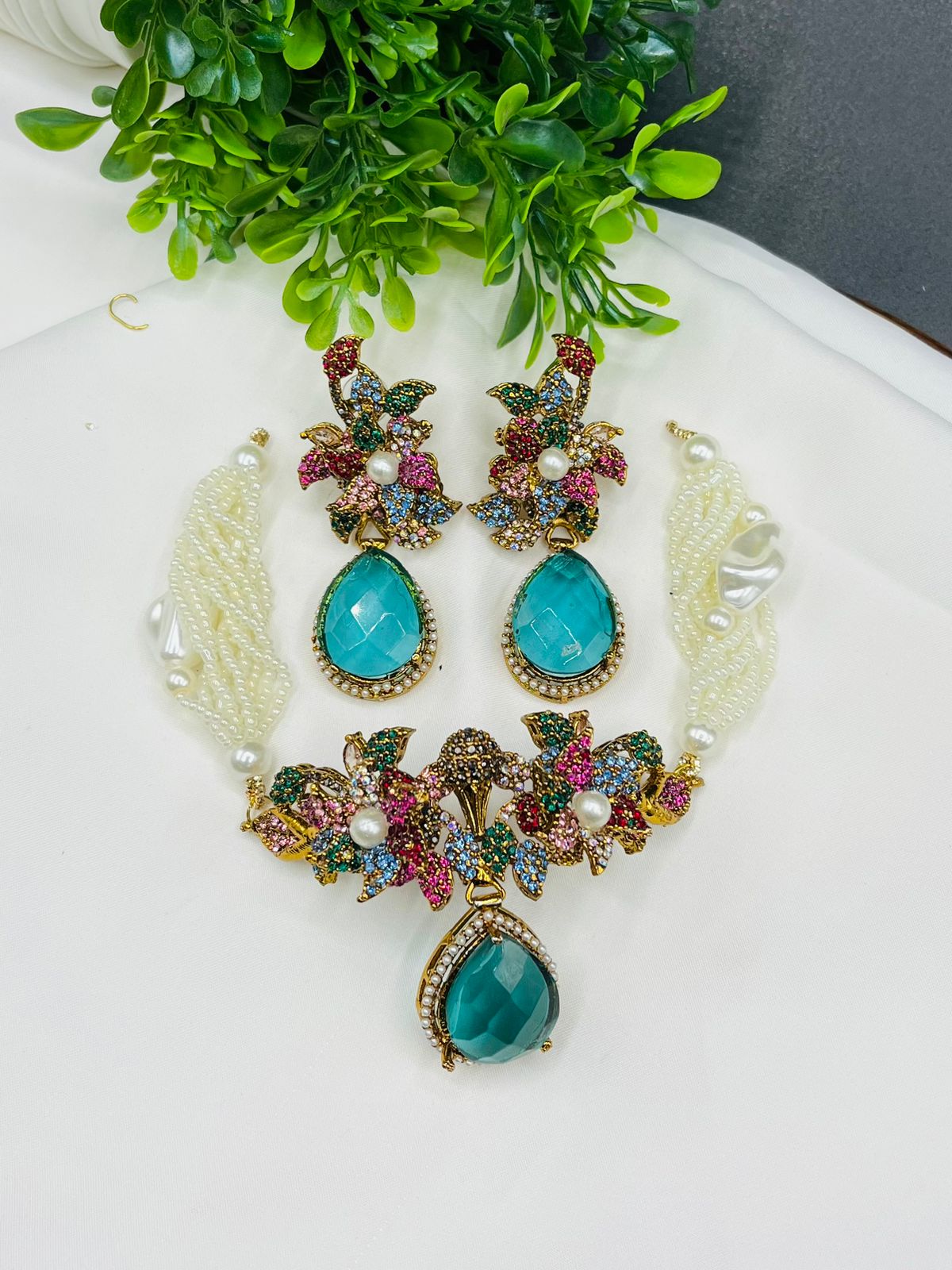 Beautiful Mini Choker