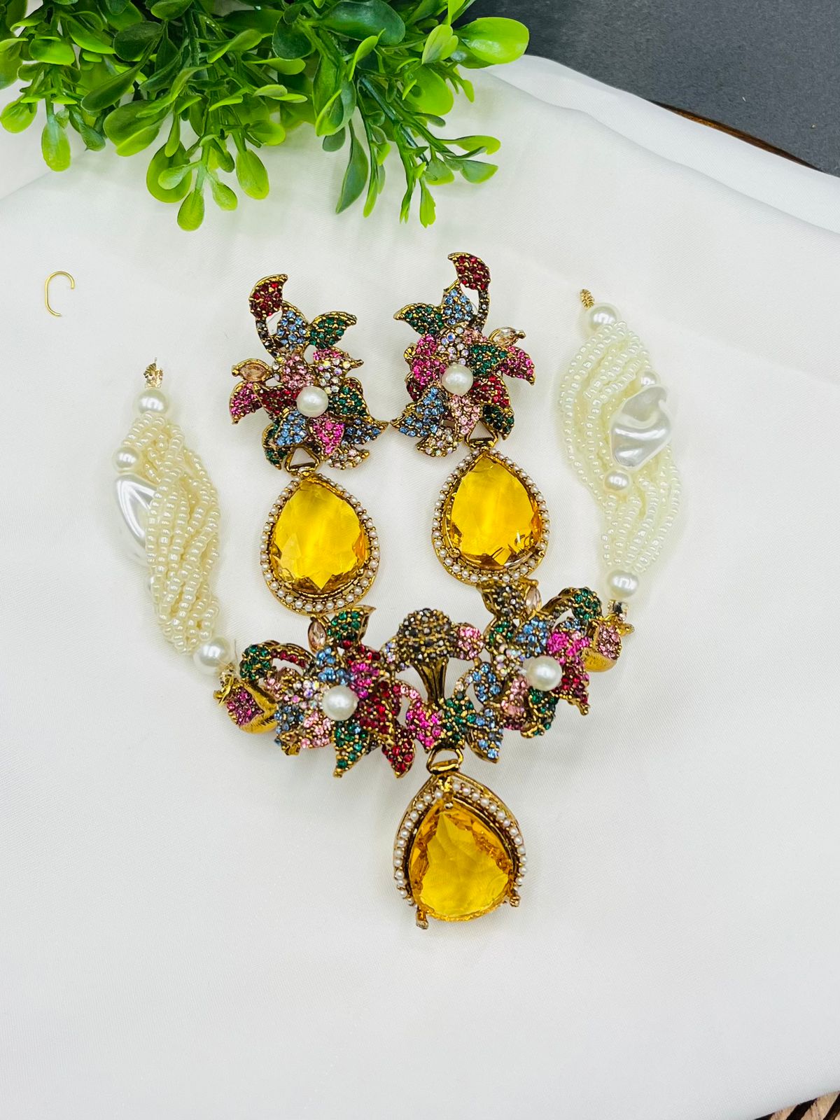 Beautiful Mini Choker