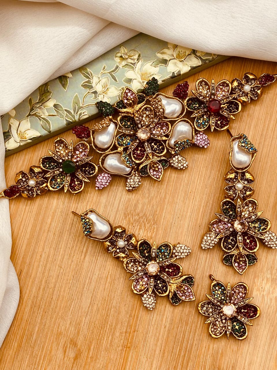 Beautiful Turkish chokers set