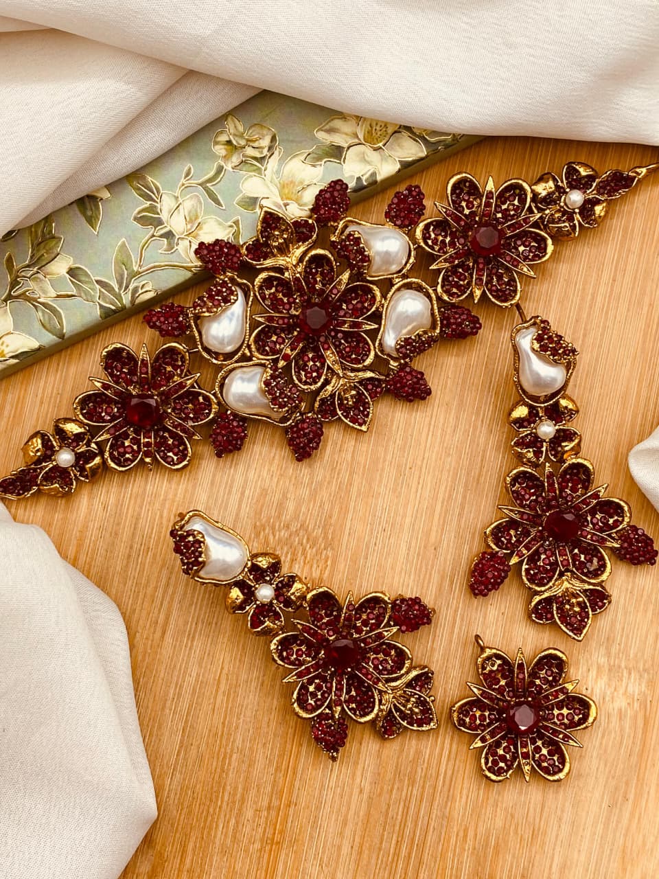 Beautiful Turkish chokers set