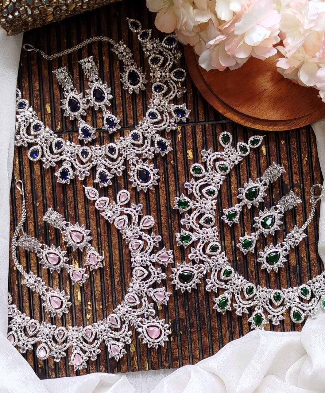 Beautiful Indian A.D(1) Carad- zarcon Bigshow Set Earings  with Tika