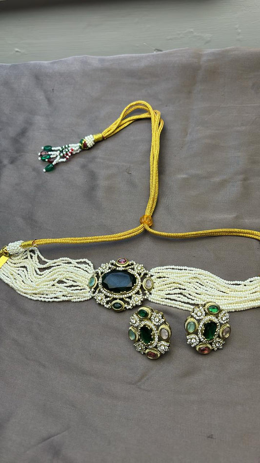 Choket multi coloured with white poth