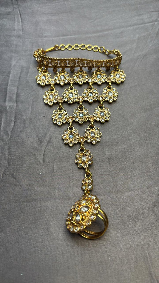 Kundan Hathphool Bracelet