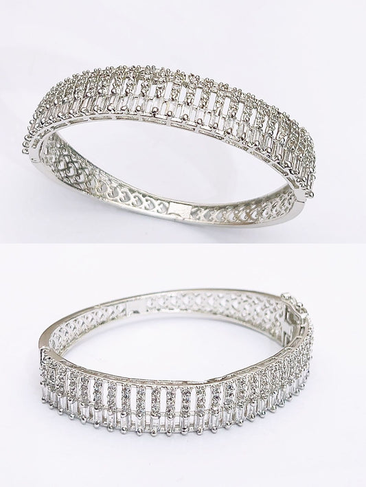 One carat kara bracelet in real stones fine quality