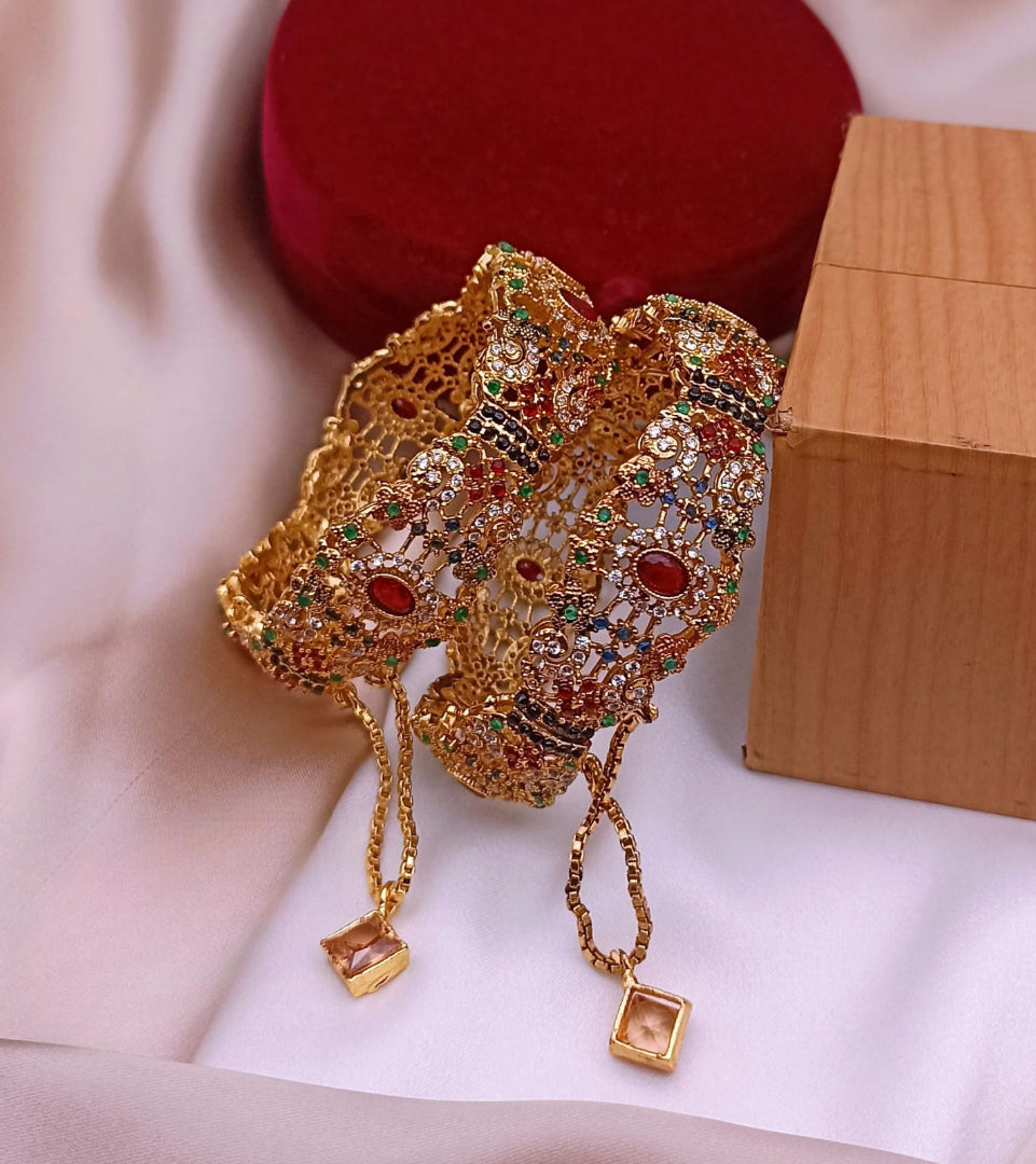 Jaroo stone studded bangles