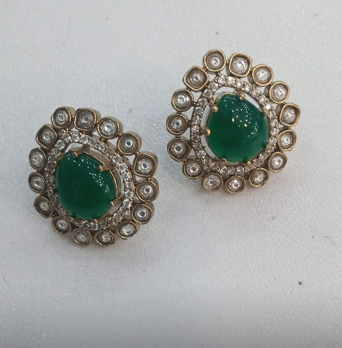 Tops earrings small
