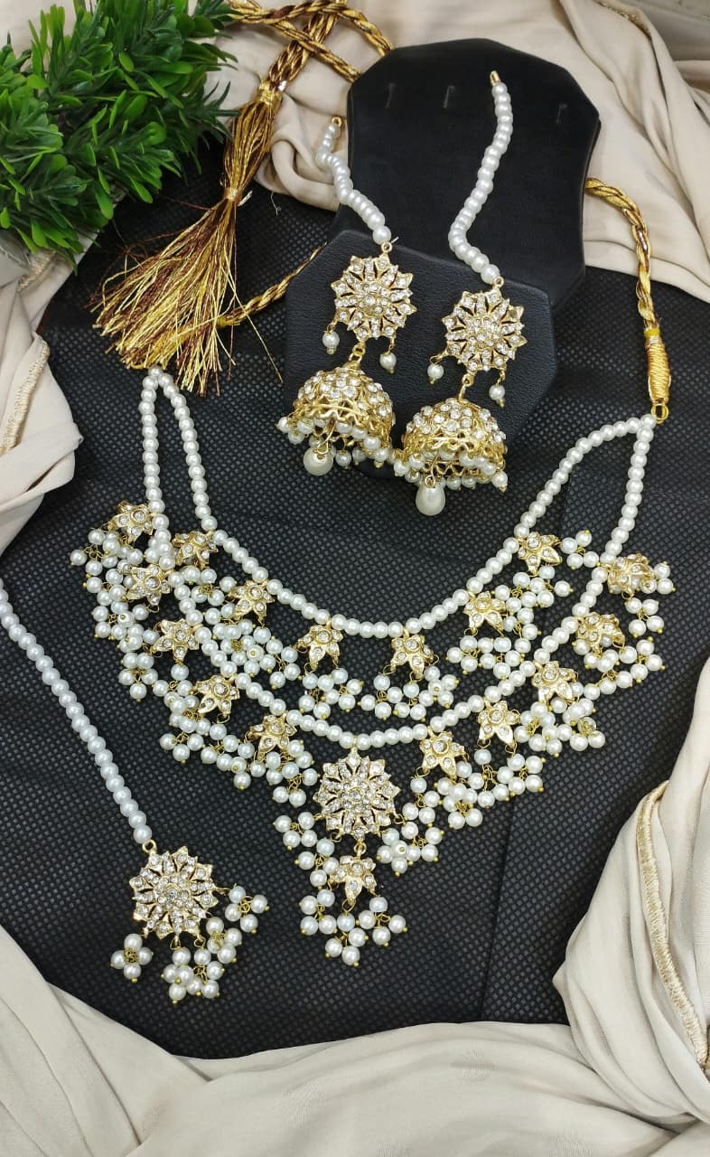 Noratan double line set with jhumki and tika