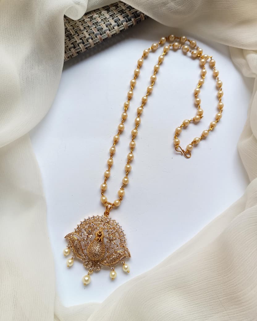 Traditional Jewellery South Indian Nano Zarcon Stone's Stylish Peacock Pandent With Mala