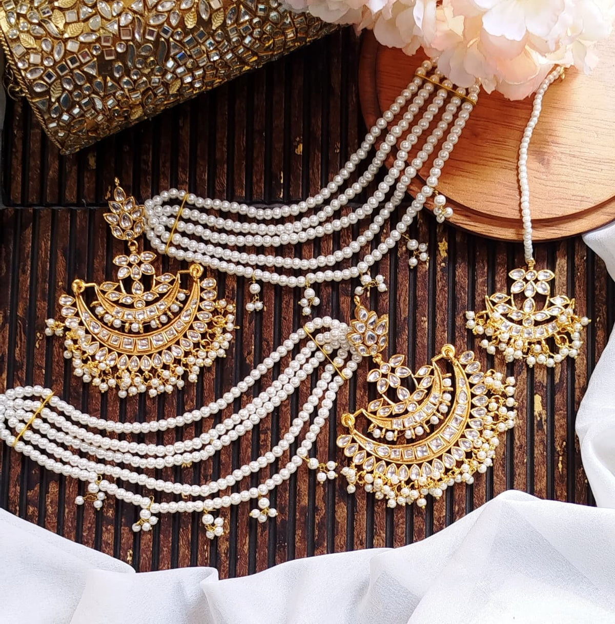 Beautiful Kundan Earing Sahara