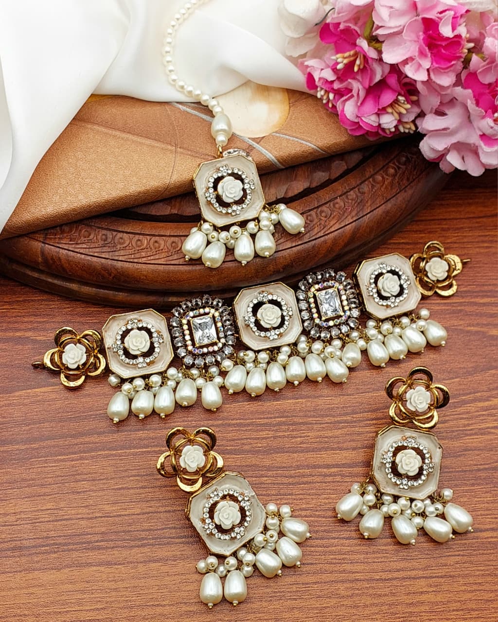 Beautiful Designer premium quality Turkish choker set