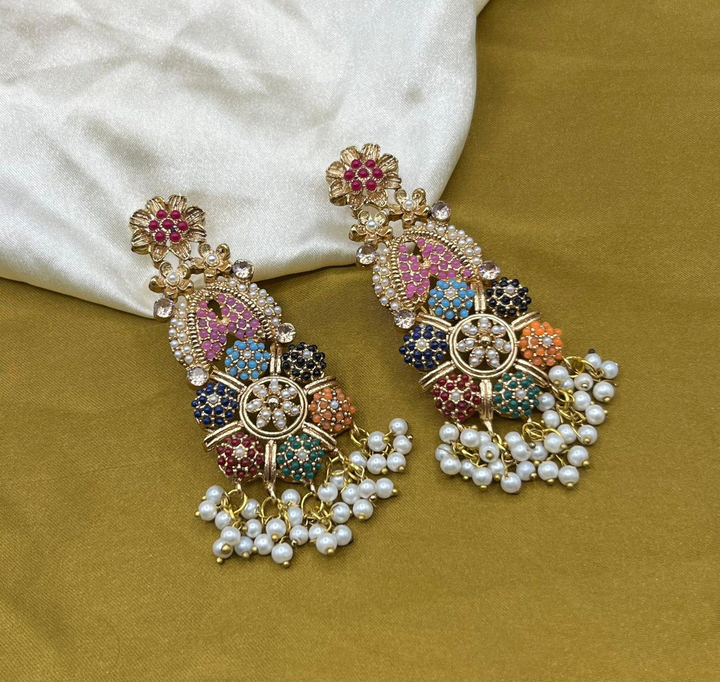 Earrings danglers