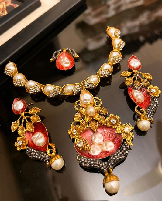 Necklace Set
