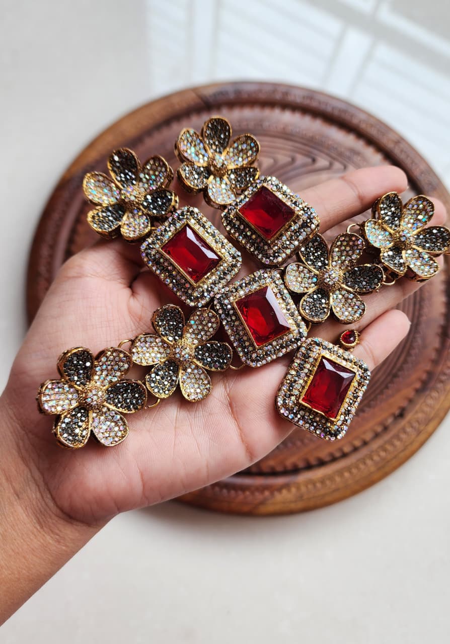 Designer collection Premium quality stone turkish chokkar set