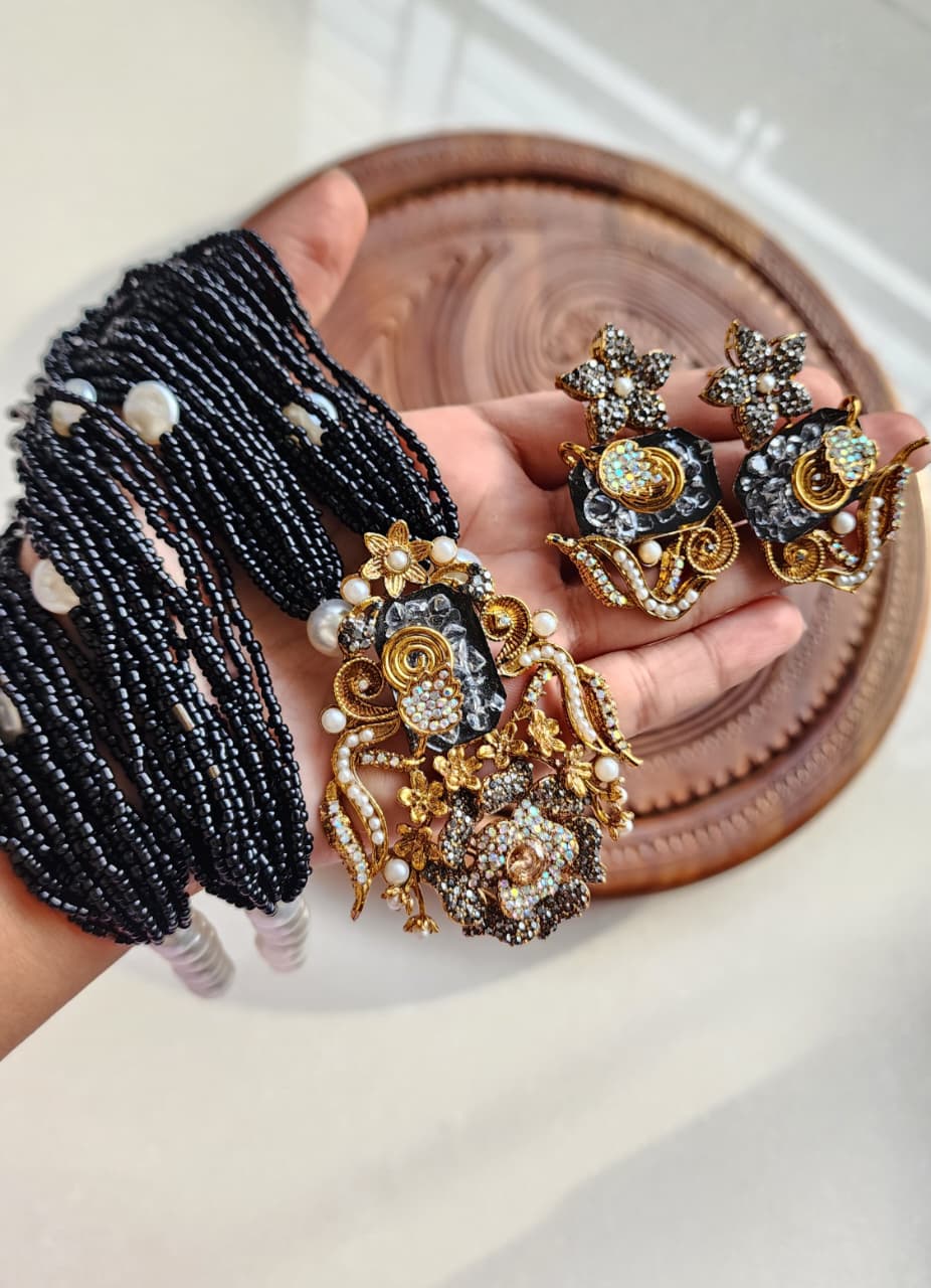 Designer collection Handmade turkish work pandent maala set