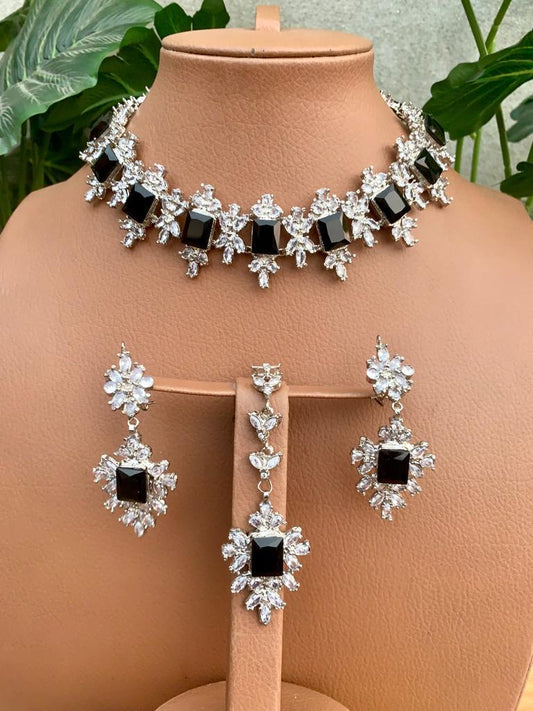 Silver necklace sets
