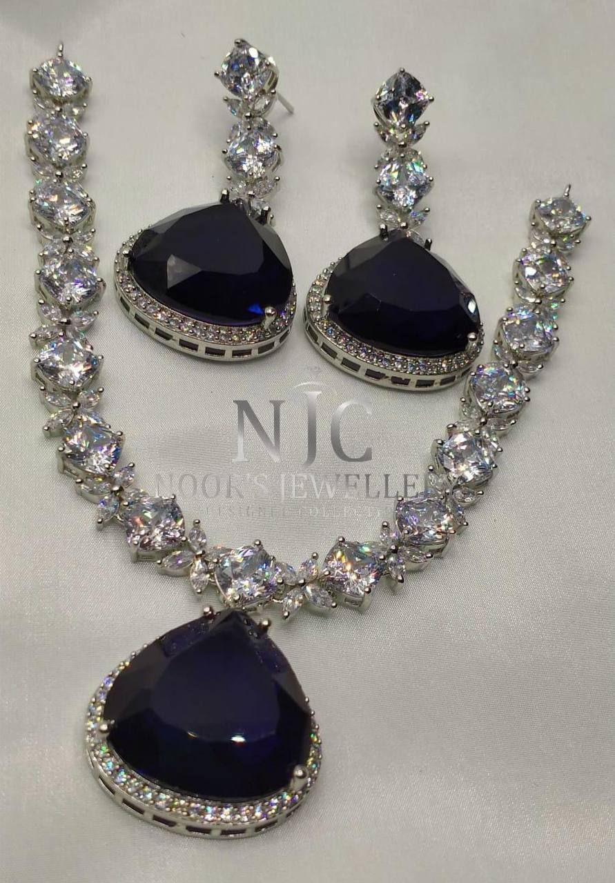 Elegant Zircon Locket Necklace Sets with Earrings