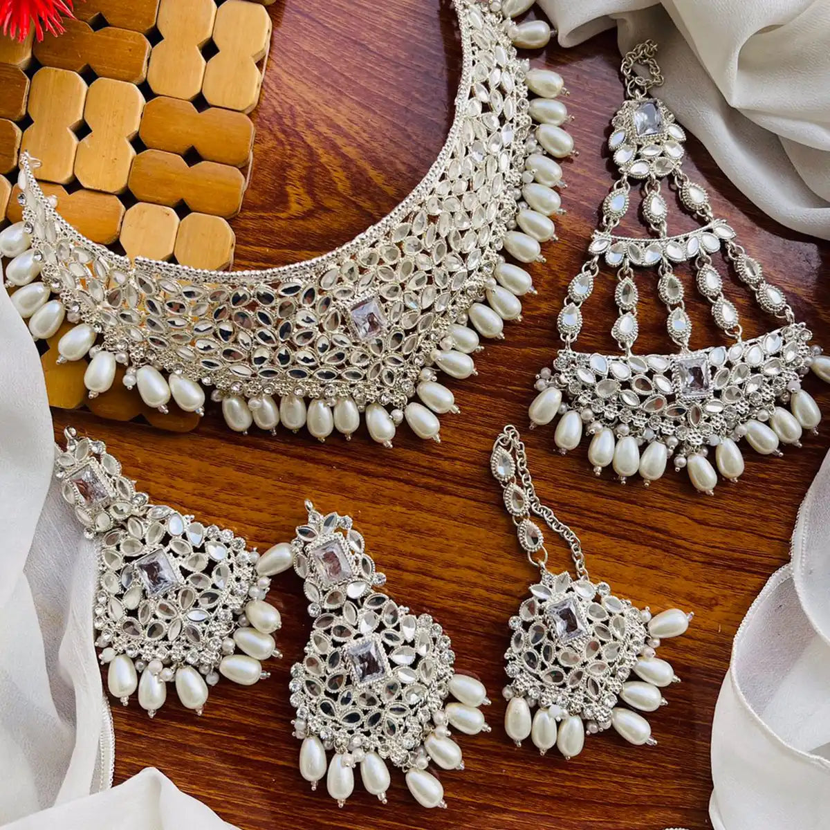collar jewelry collection in pakistan njc-010 white